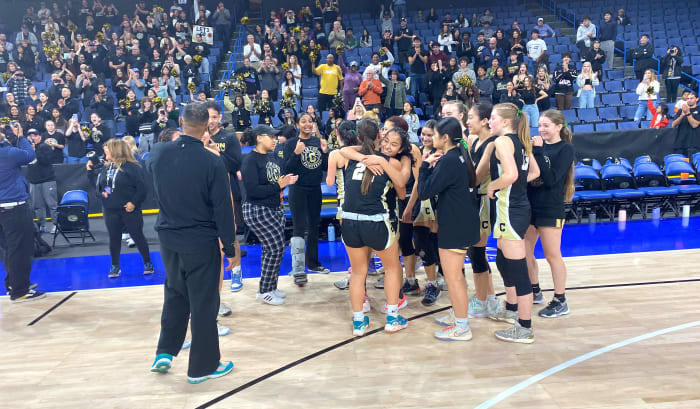 Canyon (Anaheim) girls basketball2